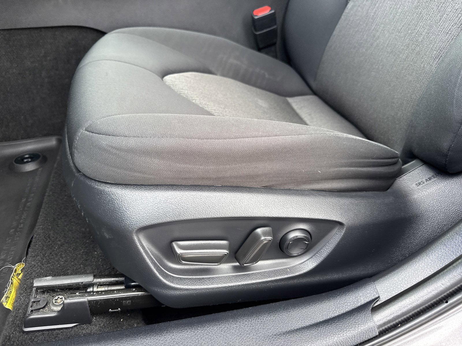 Used 2023 Toyota Camry LE FWD image 12