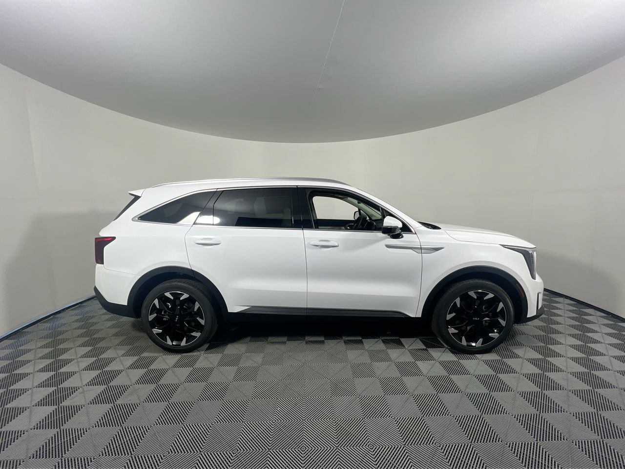 New 2026 Kia Sorento SX FWD image 2