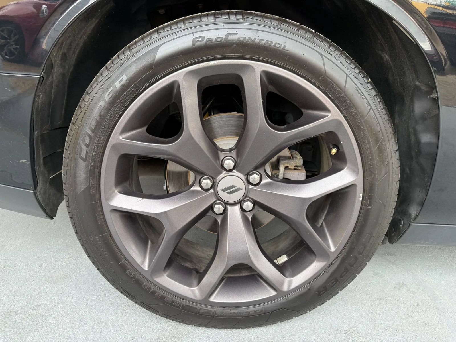Used 2019 Dodge Challenger R/T RWD image 11