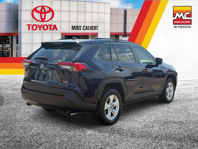 Used 2020 Toyota RAV4 XLE w/ Carpet Mat Package FWD image 5