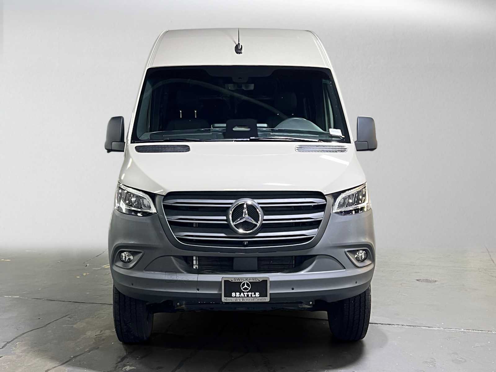 Used 2026 Mercedes-Benz Sprinter 2500 image 8