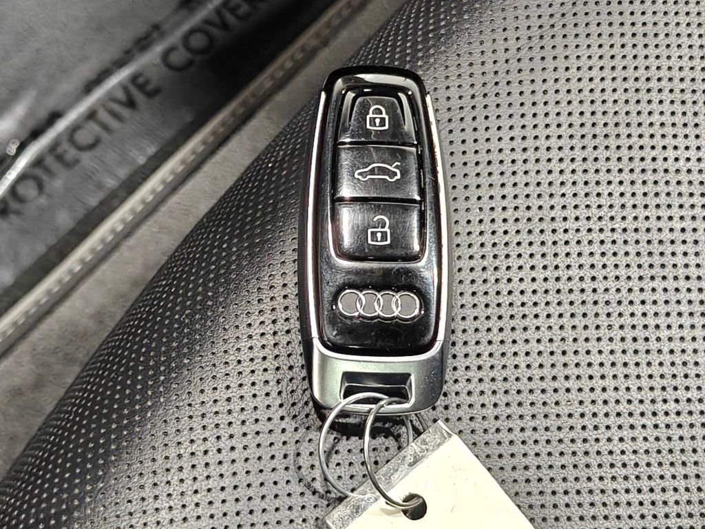 Used 2019 Audi Q8 Prestige image 17