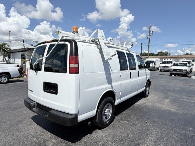 Used 2009 Chevrolet Express 2500 RWD image 6
