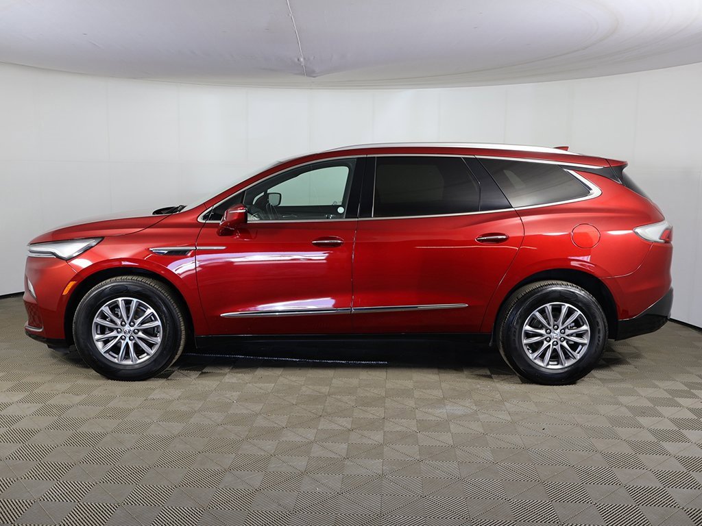 Used 2024 Buick Enclave Premium image 16
