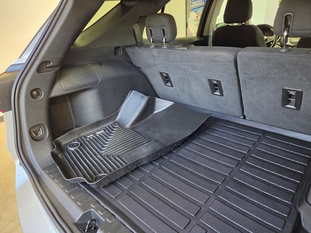 Used 2018 Chevrolet Equinox LT AWD/4WD image 11