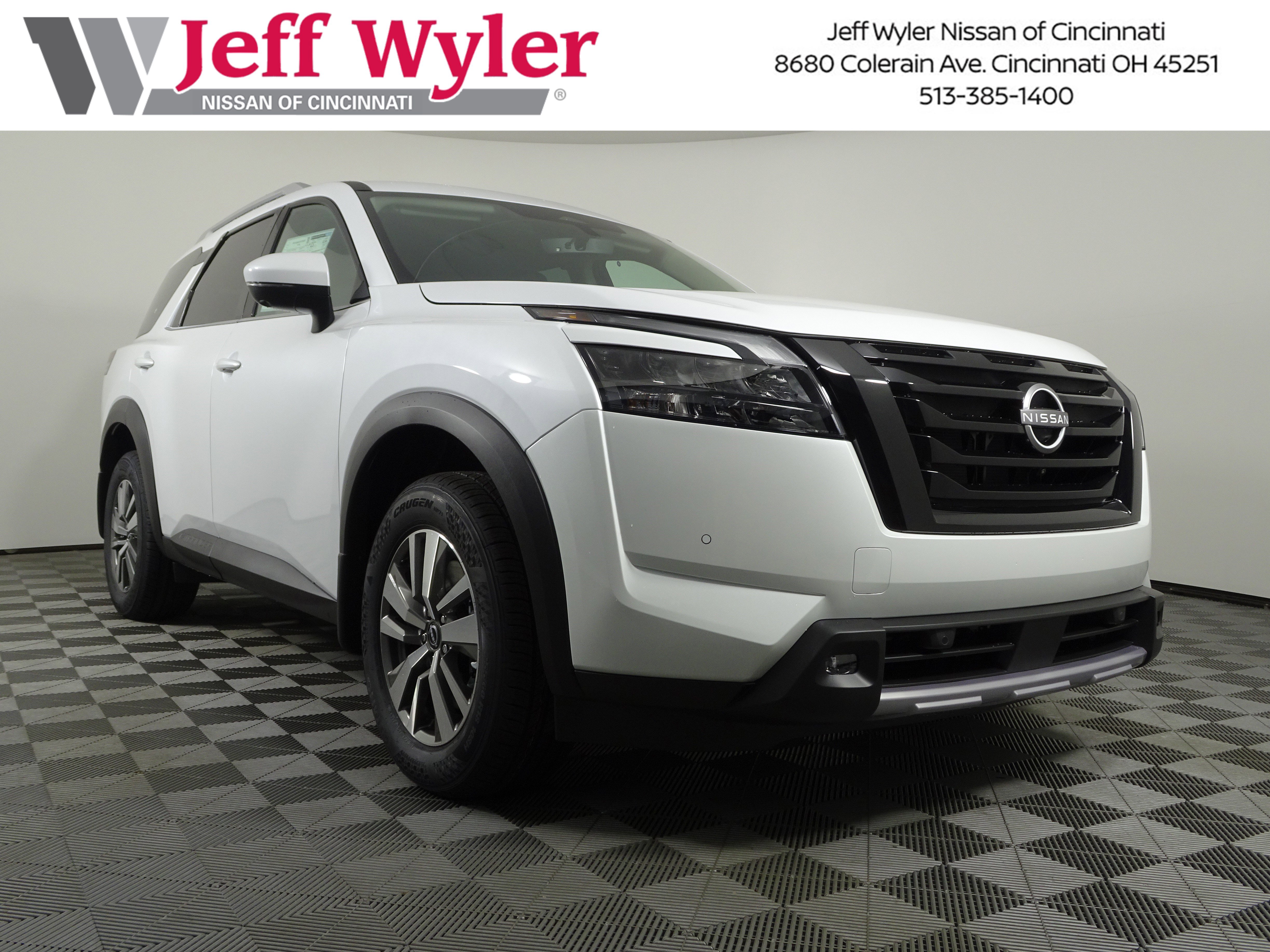 New 2025 Nissan Pathfinder SL