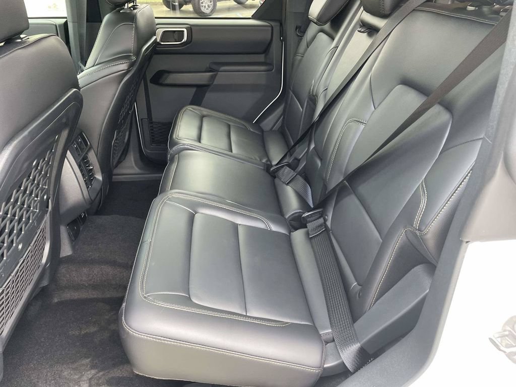 New 2025 Ford Bronco Badlands w/ Sasquatch Package AWD/4WD image 12