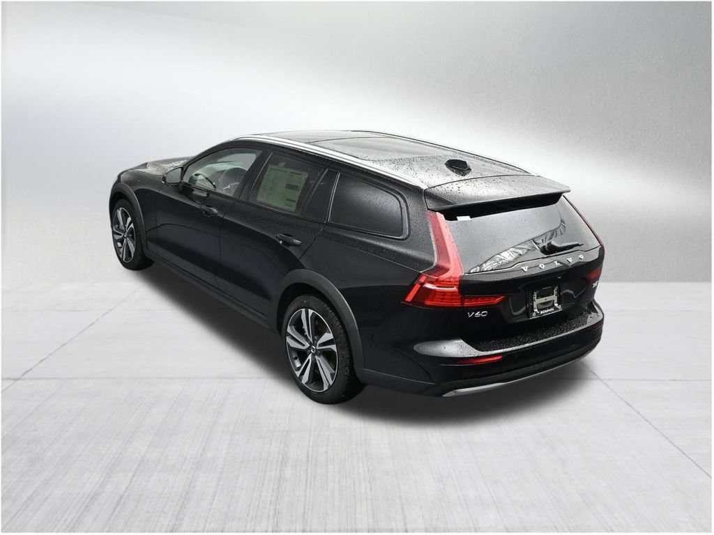 New 2026 Volvo V60 B5 Cross Country Plus AWD/4WD image 15