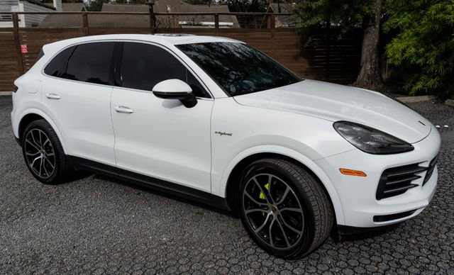 Used 2021 Porsche Cayenne E-Hybrid image 5