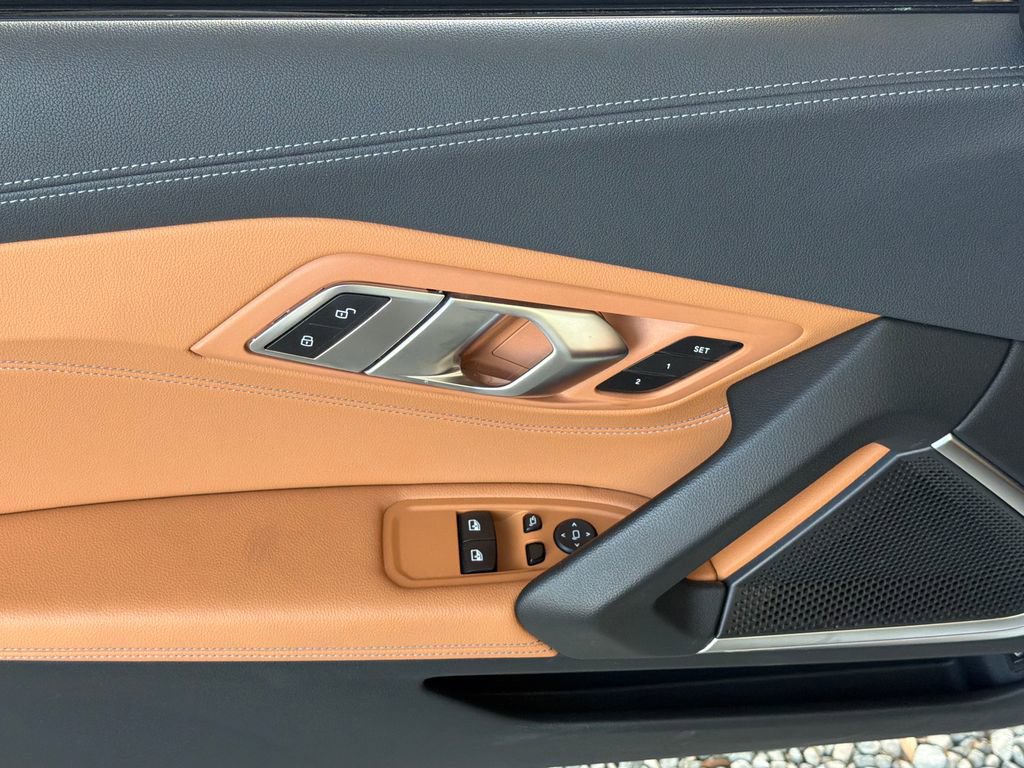 Used 2022 BMW Z4 sDrive30i w/ Premium Package image 3