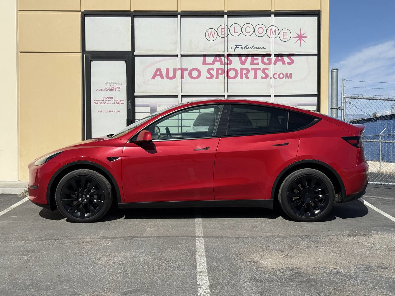 Used 2023 Tesla Model Y Long Range AWD/4WD image 5
