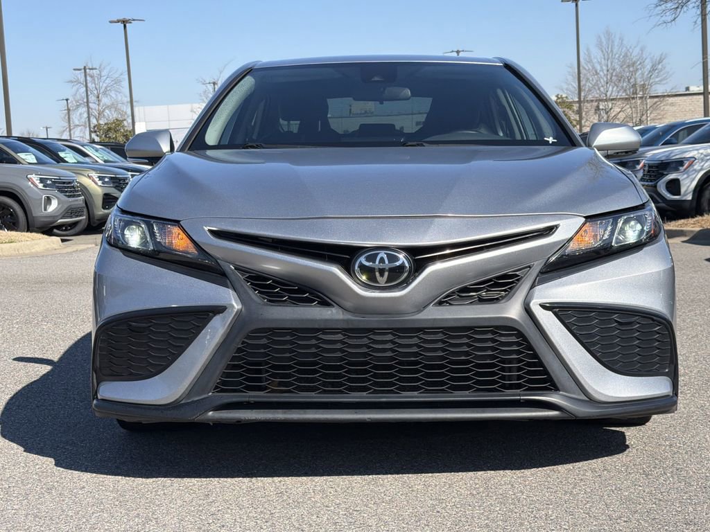 Used 2022 Toyota Camry SE image 8