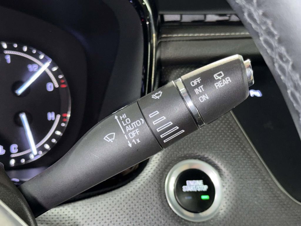 Used 2017 Cadillac XT5 Luxury w/ Driver Awareness Package image 29