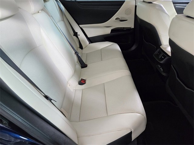 Used 2022 Lexus ES 350 w/ Premium Package image 21