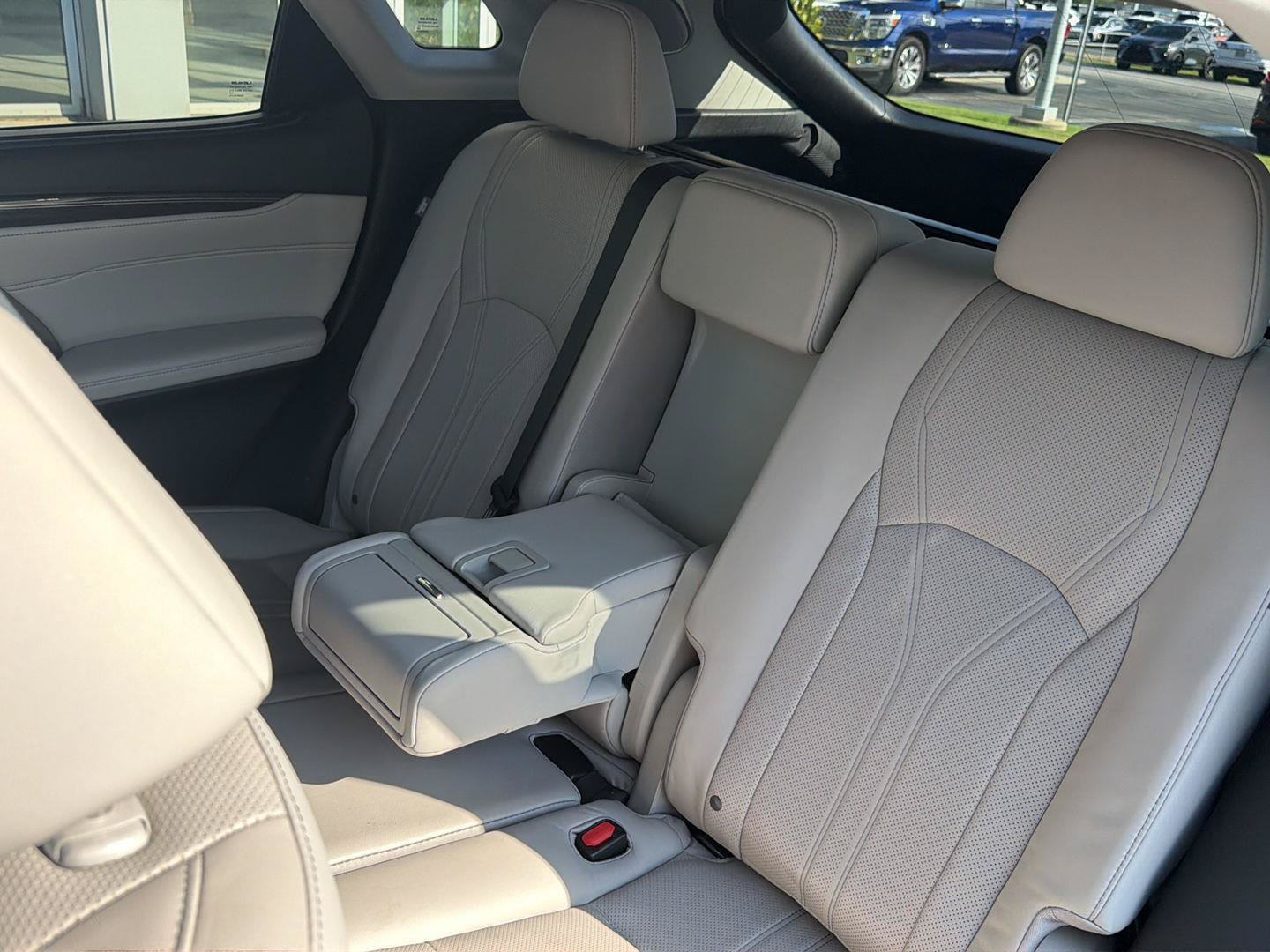 Used 2016 Lexus RX 350 FWD w/ Luxury Package image 32
