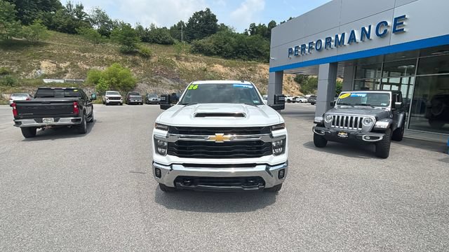 Used 2026 Chevrolet Silverado 2500 LT AWD/4WD image 10