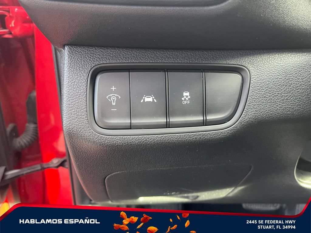 Used 2020 Hyundai Santa Fe SE w/ Cargo Package FWD image 16