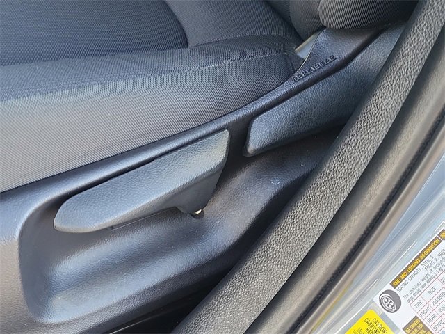 Used 2022 Toyota Corolla LE image 20