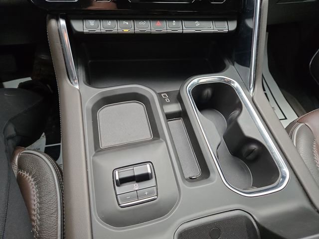 Used 2025 GMC Sierra 3500 Denali w/ Denali Reserve Package image 24