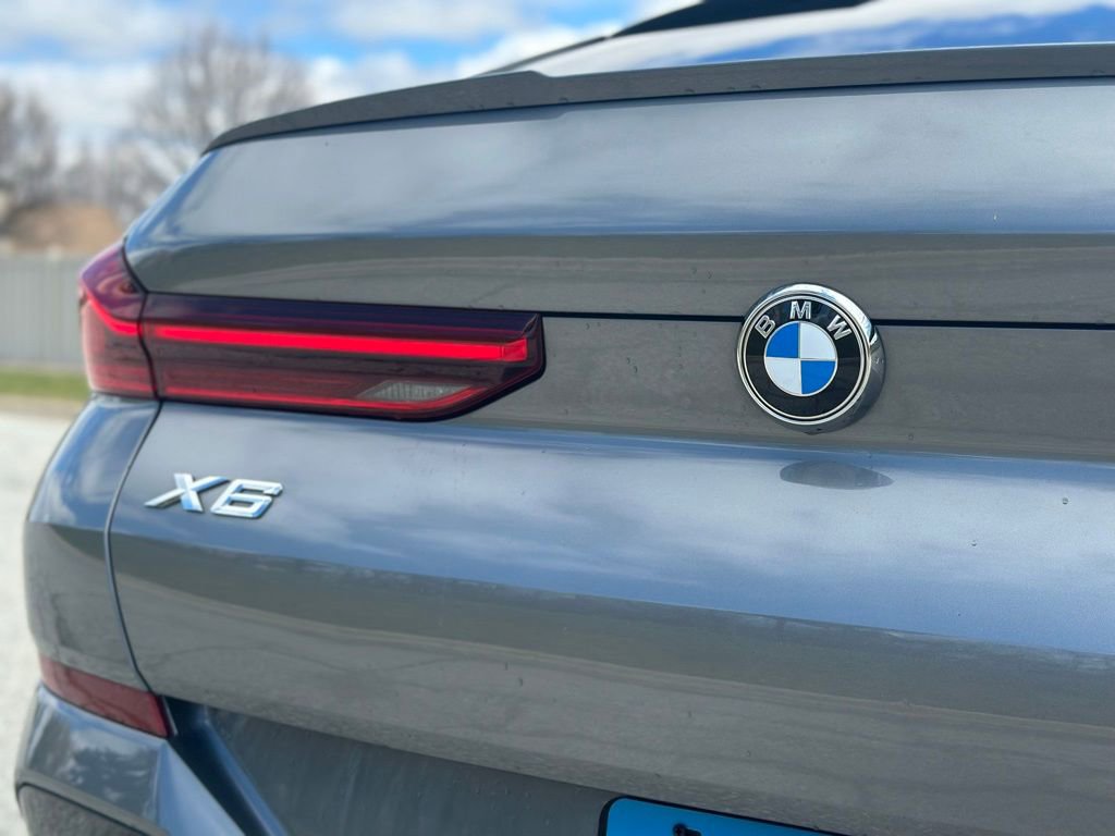 Used 2024 BMW X6 xDrive40i w/ Premium Package AWD/4WD image 15