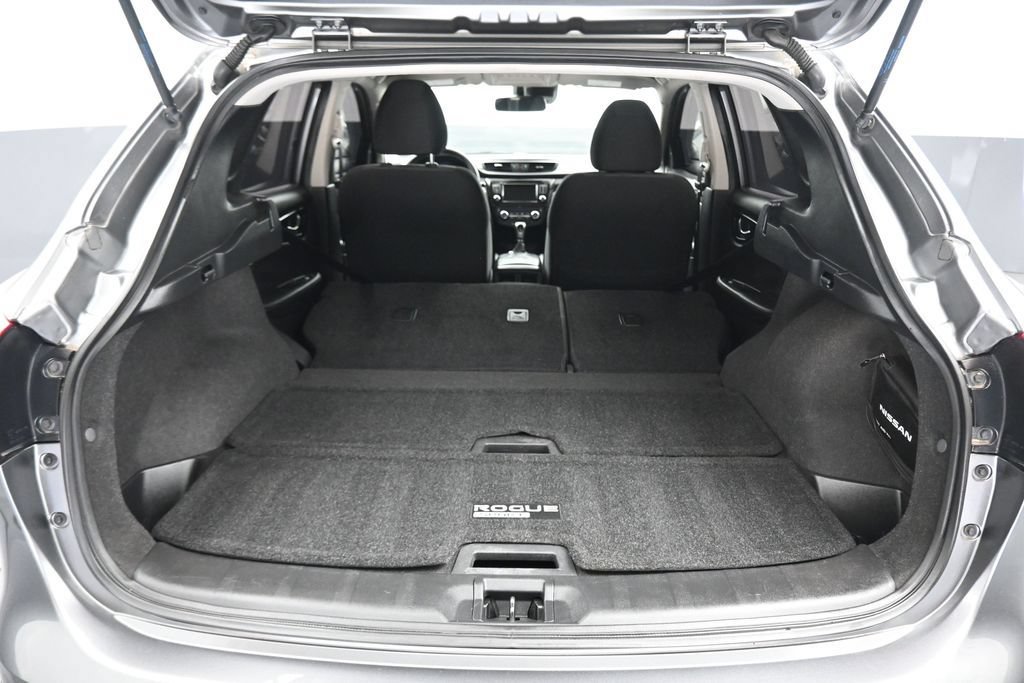 Used 2019 Nissan Rogue Sport SV AWD/4WD image 44