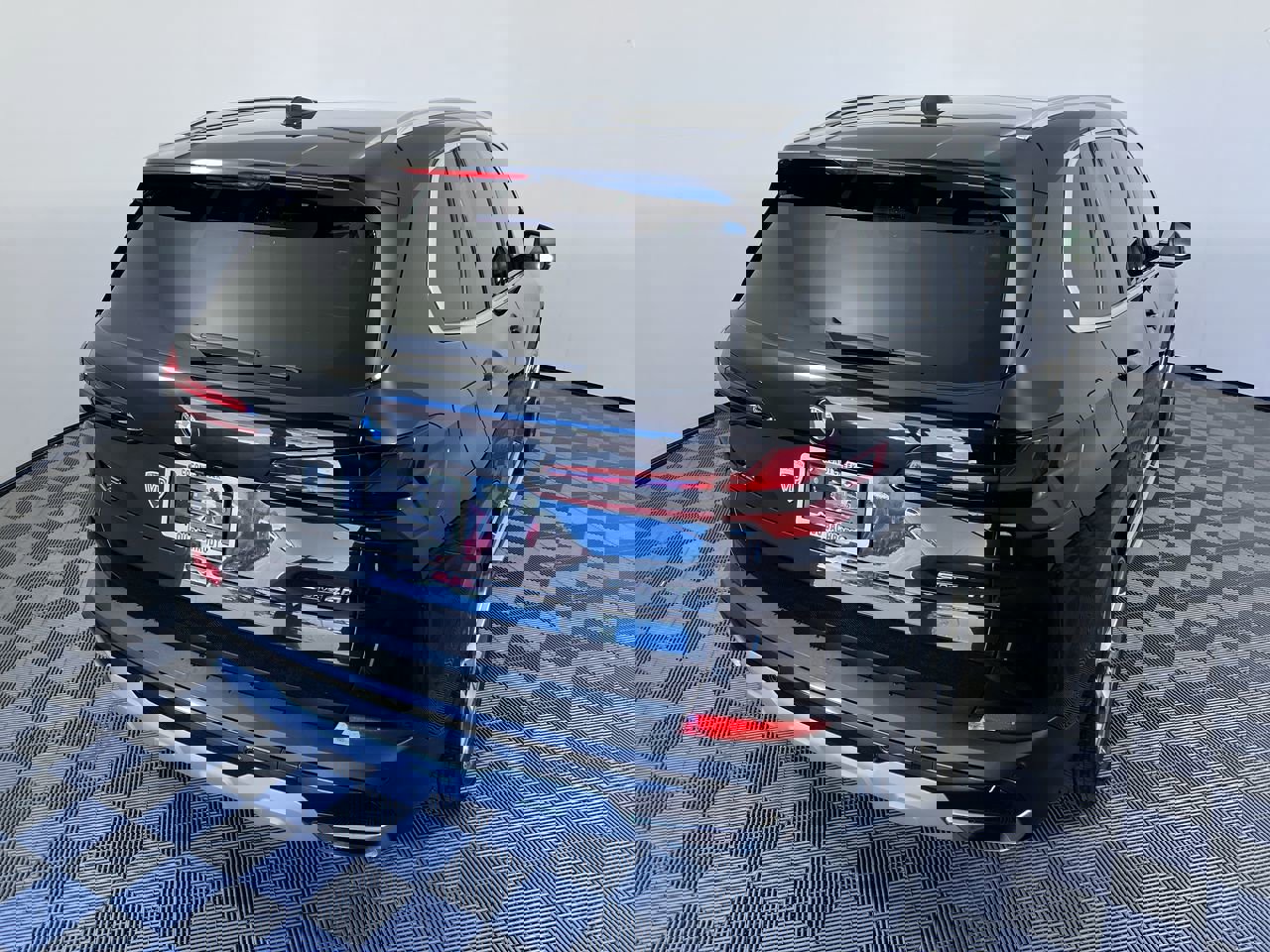 Used 2024 BMW X5 sDrive40i image 3