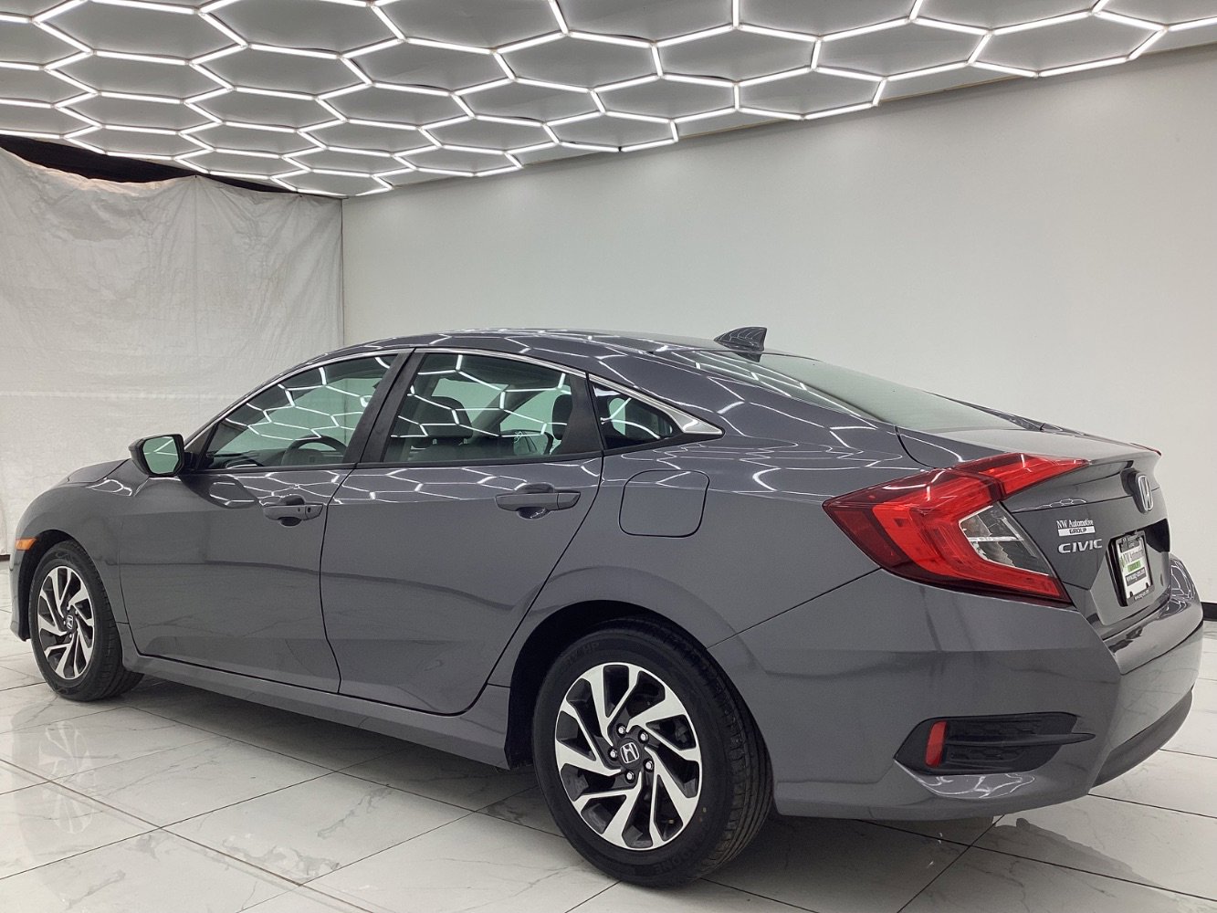 Used 2018 Honda Civic EX image 11