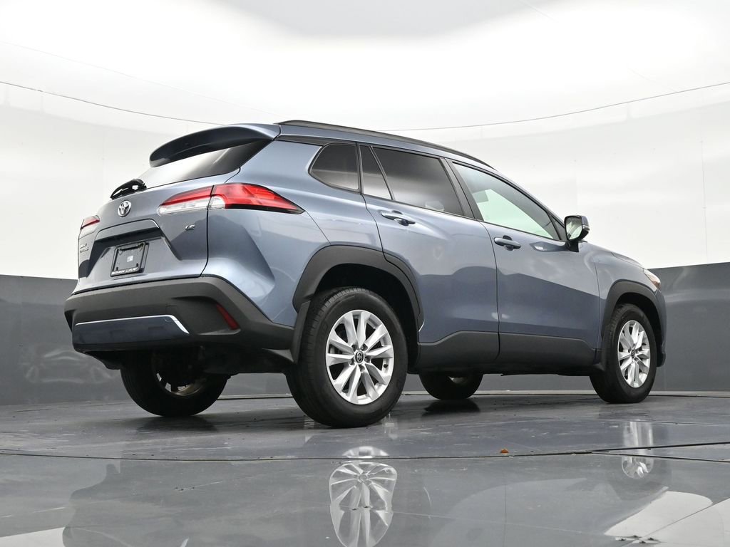 Used 2023 Toyota Corolla Cross LE image 27