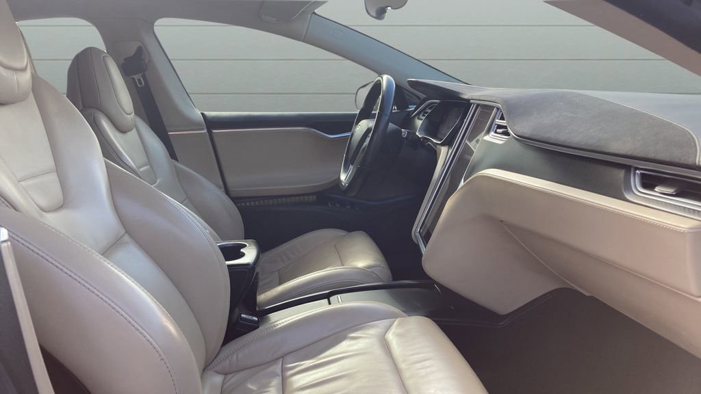 Used 2017 Tesla Model S 90D image 17
