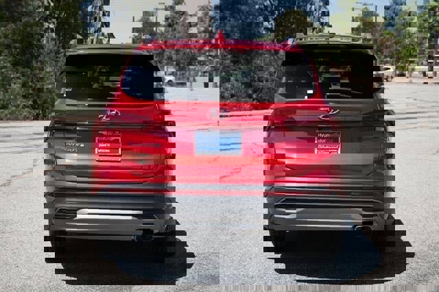 Used 2023 Hyundai Santa Fe SEL image 56