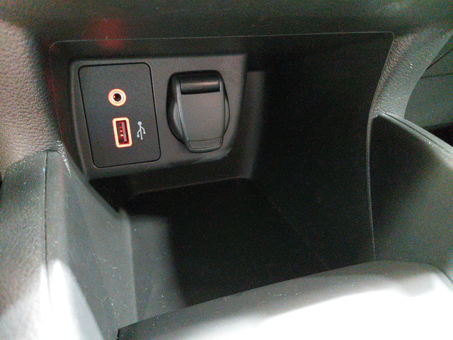 Used 2024 Nissan Versa S w/ Trunk Package FWD image 24