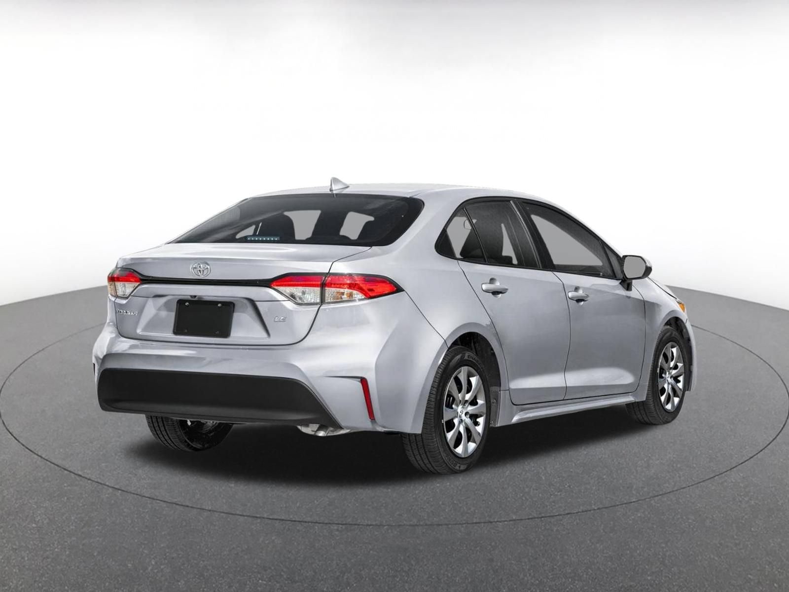 Used 2025 Toyota Corolla LE FWD image 2