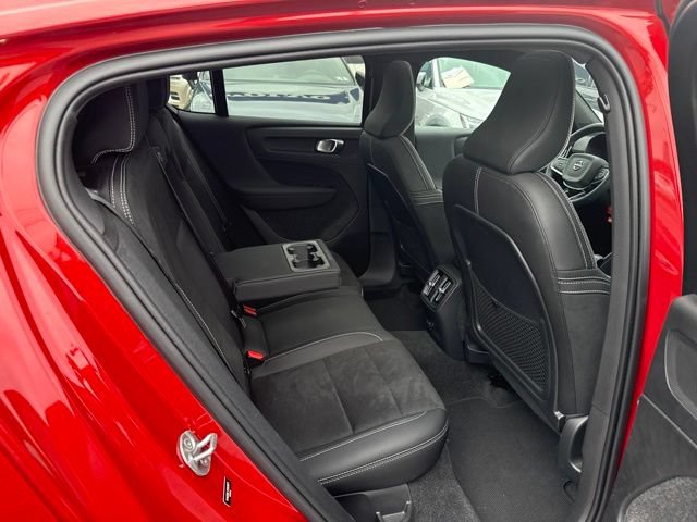 Certified 2023 Volvo C40 P8 Recharge Plus AWD/4WD image 5