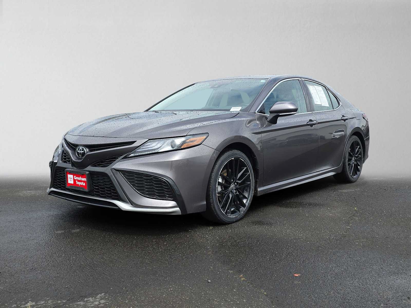 Used 2024 Toyota Camry XSE FWD image 9
