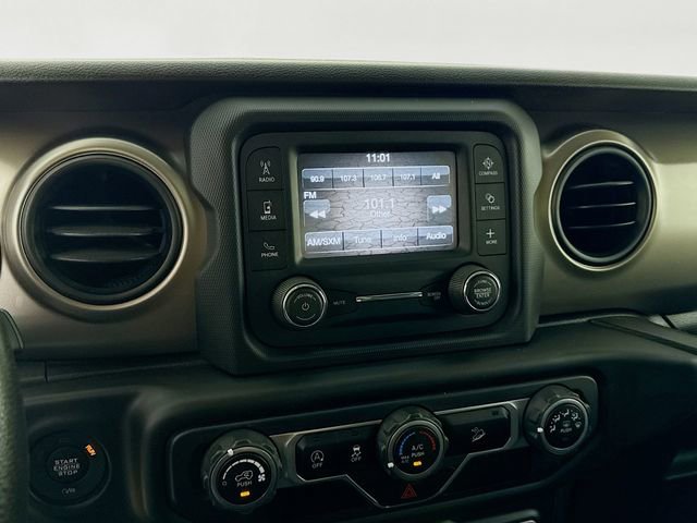 Used 2018 Jeep Wrangler Sport AWD/4WD image 14