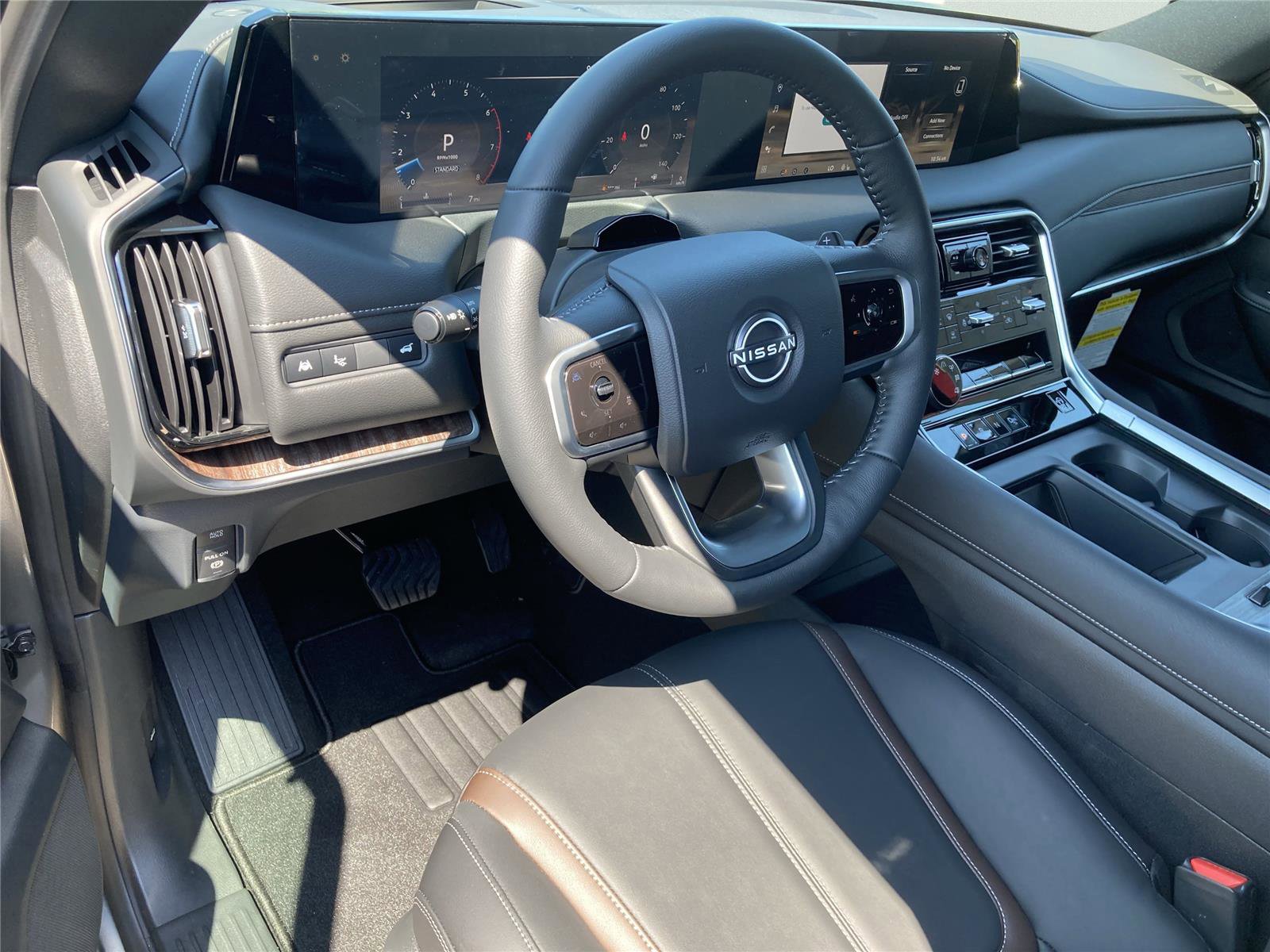 New 2025 Nissan Armada SL w/ Captain's Chari Seat Package image 9