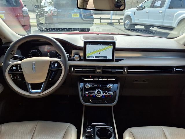 Certified 2022 Lincoln Corsair FWD w/ Equipment Group 101A image 4