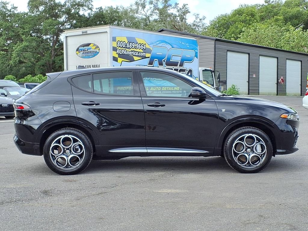 Used 2024 Alfa Romeo Tonale Ti AWD/4WD image 8