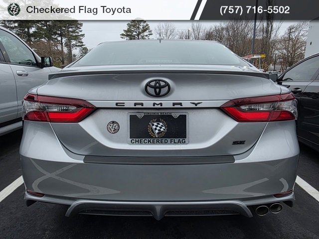 Used 2023 Toyota Camry SE w/ Cold Weather Package image 5