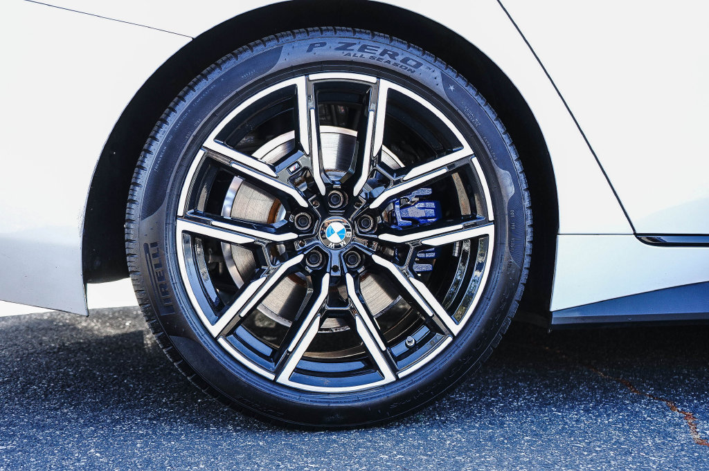 Used 2025 BMW M440i RWD image 8