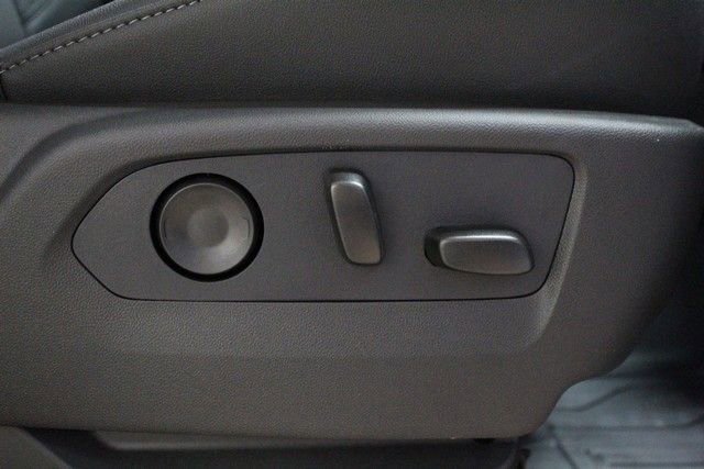 New 2026 GMC Sierra 1500 SLT w/ SLT Premium Plus Package image 10