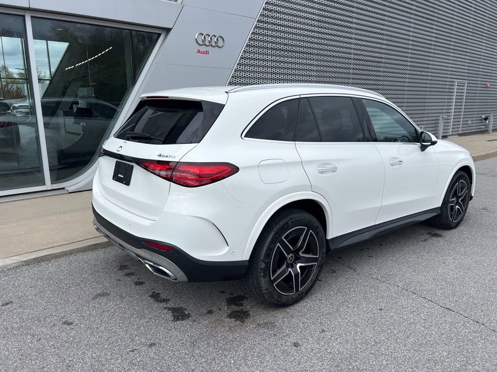 Used 2025 Mercedes-Benz GLC 300 4MATIC image 22