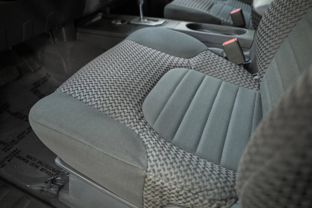 Used 2021 Nissan Frontier SV RWD image 32