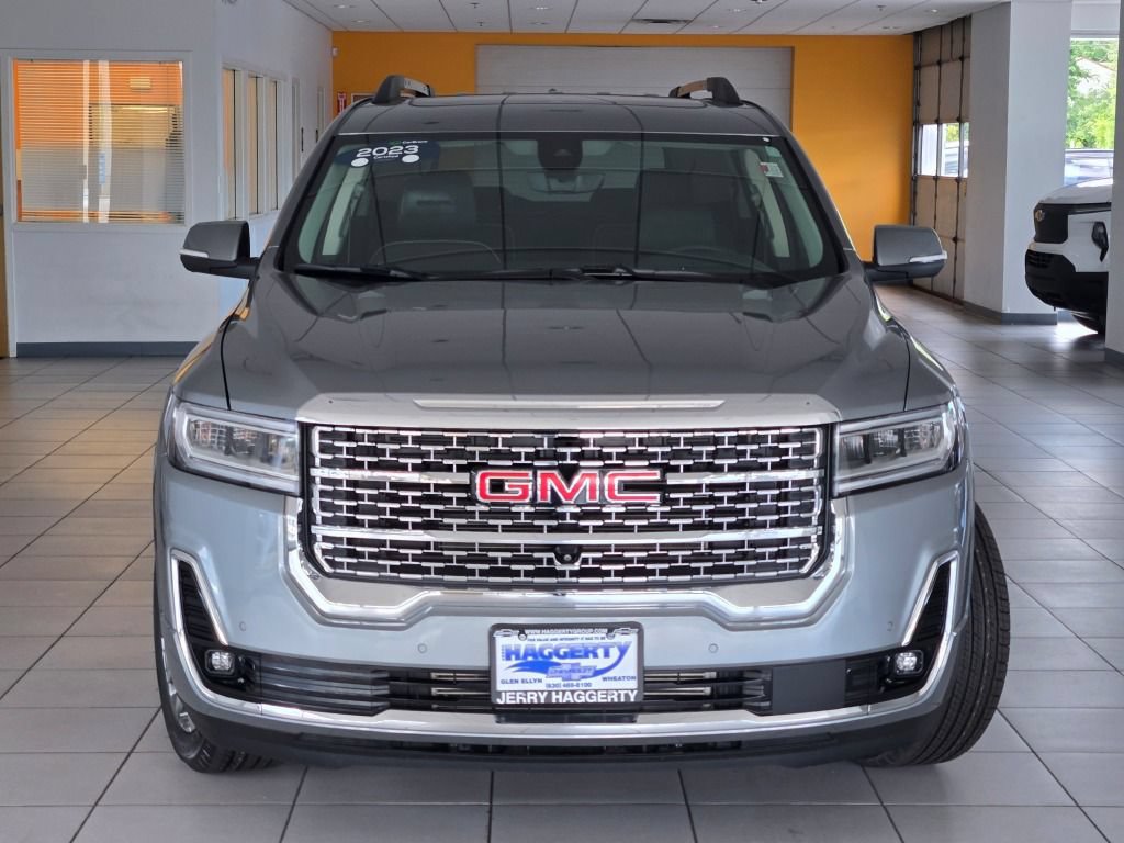 Certified 2023 GMC Acadia Denali w/ Denali Ultimate Package AWD/4WD image 3
