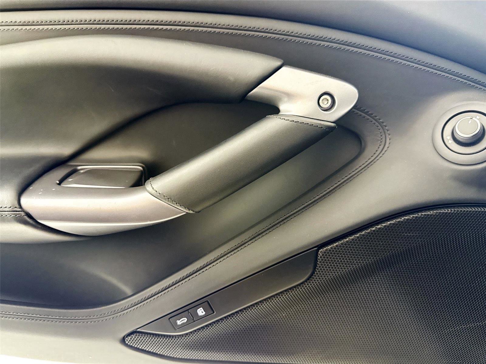 Used 2020 Ferrari F8 Tributo image 13