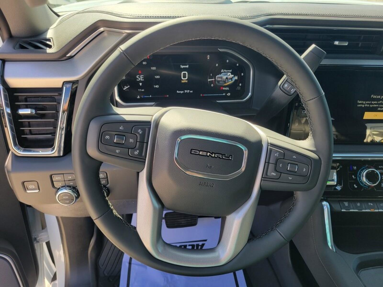 New 2026 GMC Sierra 2500 Denali w/ Denali Reserve Package AWD/4WD image 11