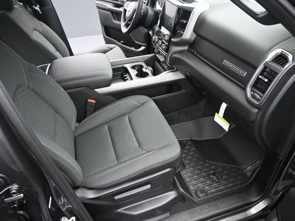 New 2026 RAM 1500 4x4 Crew Cab image 20