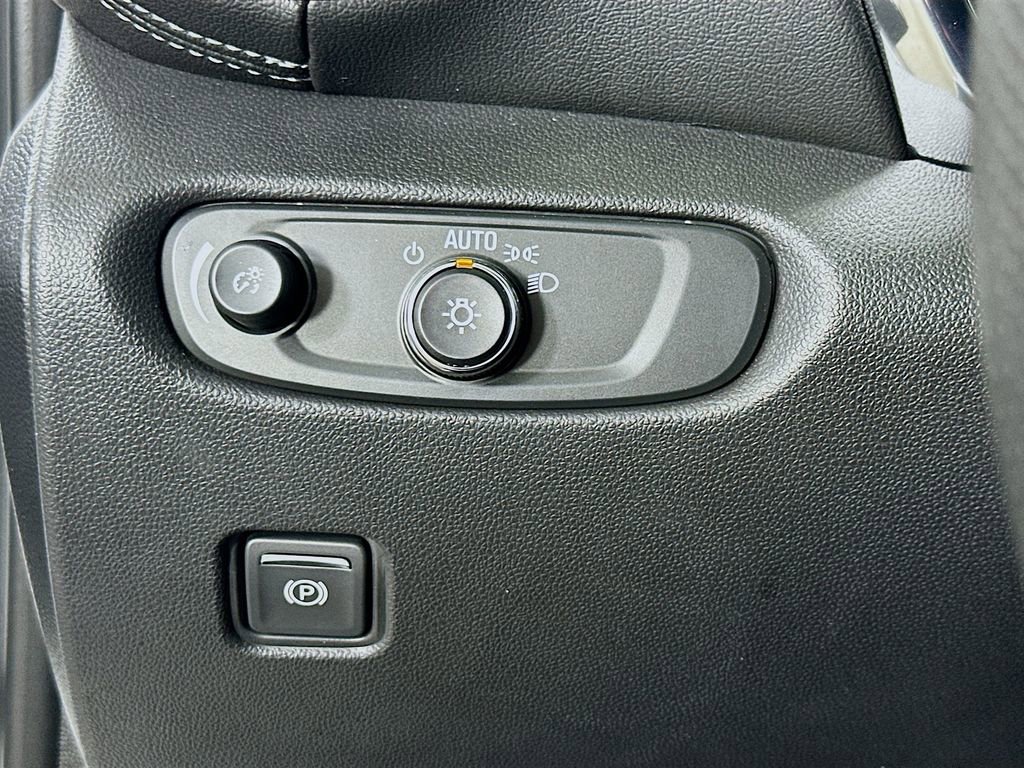 Used 2024 Chevrolet Blazer LT w/ Convenience Package image 21