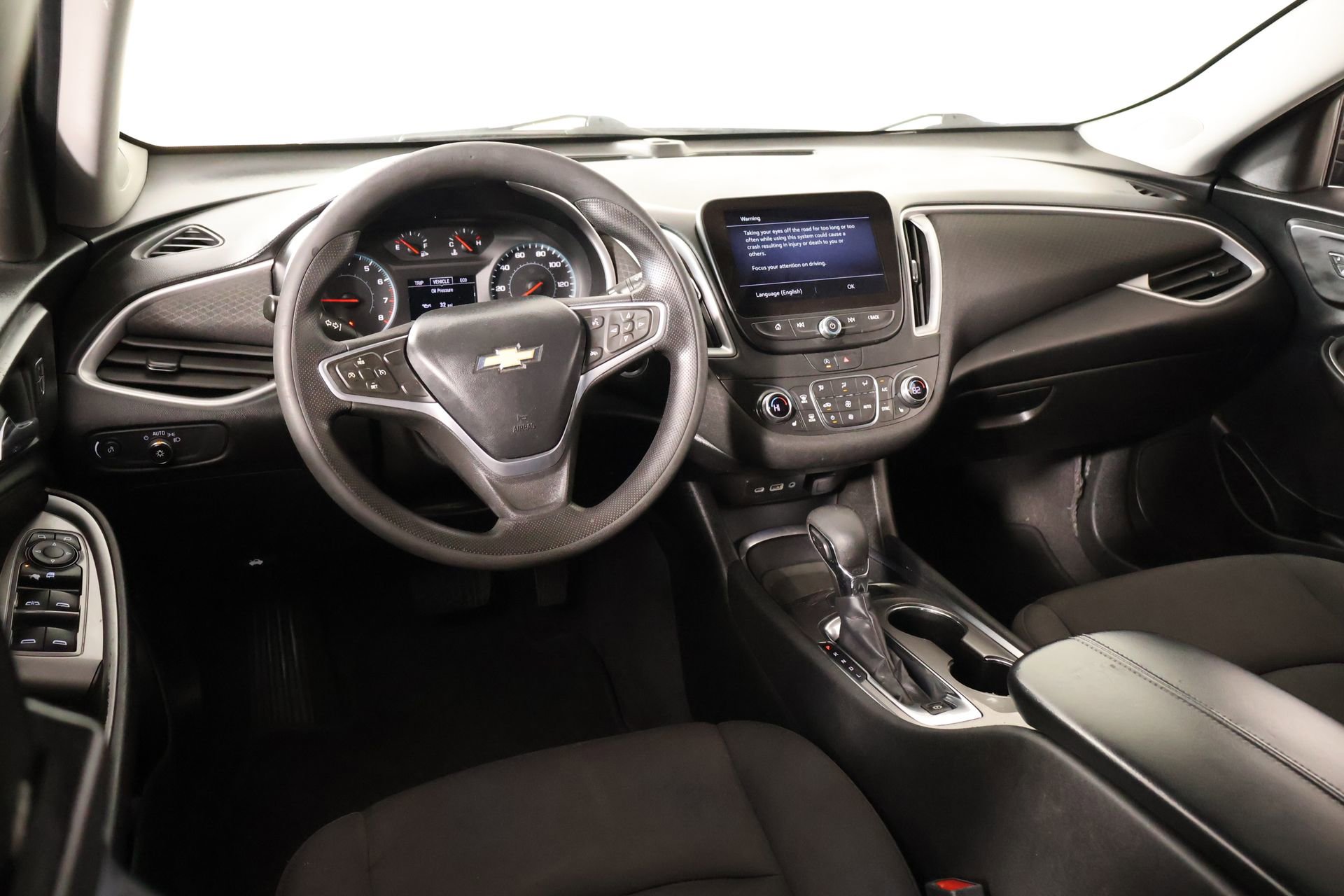 Used 2022 Chevrolet Malibu LT FWD image 2
