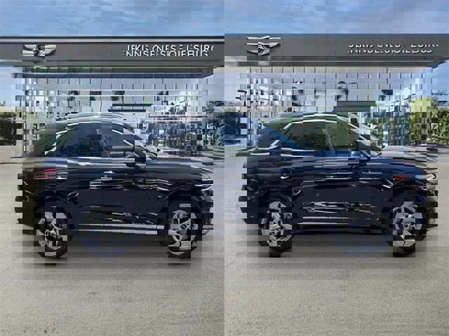 New 2026 Genesis GV70 2.5T Select image 3